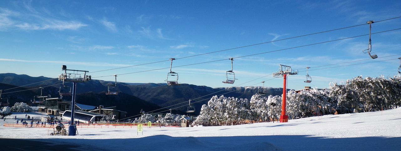 Ski Club Of Victoria - Ivor Whittaker Lodge Mount Buller Dış mekan fotoğraf