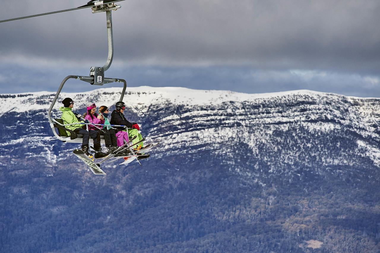 Ski Club Of Victoria - Ivor Whittaker Lodge Mount Buller Dış mekan fotoğraf